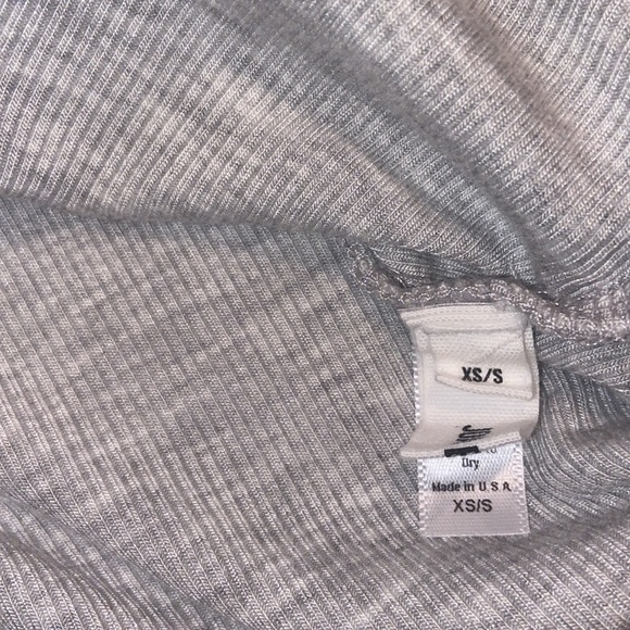 Joah Brown Grey Contrast Stitch Crop Tee - Picture 3 of 3